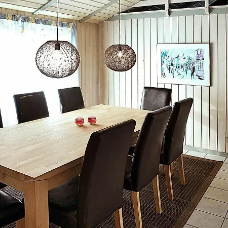 Four-bedroom Holiday In Ringkobing 14 *